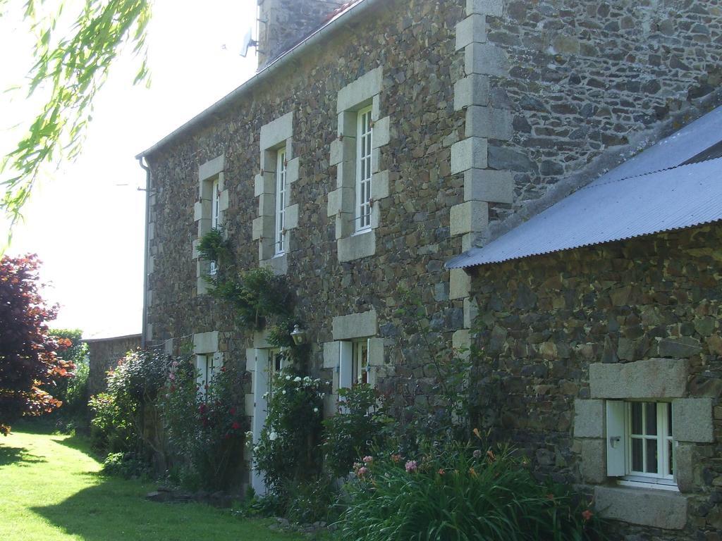 Holiday Home Le Gite De Kerneuil Gommenec'h Room photo